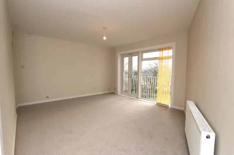 3 Bedroom Flat to Rent Edinburgh Abbotsford Court