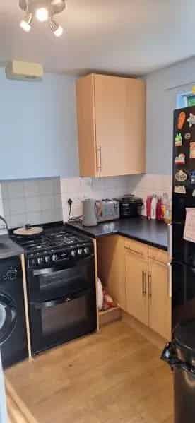 Spacious Ground Floor Flat Near Ebbsfleet International Station