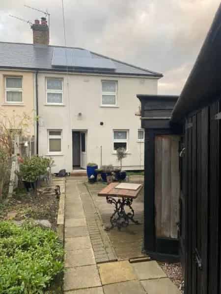 Semi Detached House 2 Double Bedrooms 1 Single Near Town Station