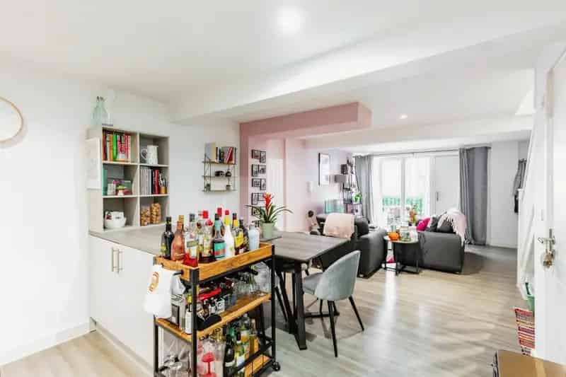 2 Bed Mews House Northampton Art Deco Style Modern City Living