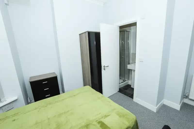 5 Bedroom Ensuite Student Professional Accommodation 2024 2025