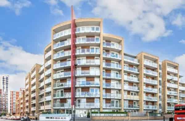 2 Bed Ground Floor Property Near Battersea Power Station