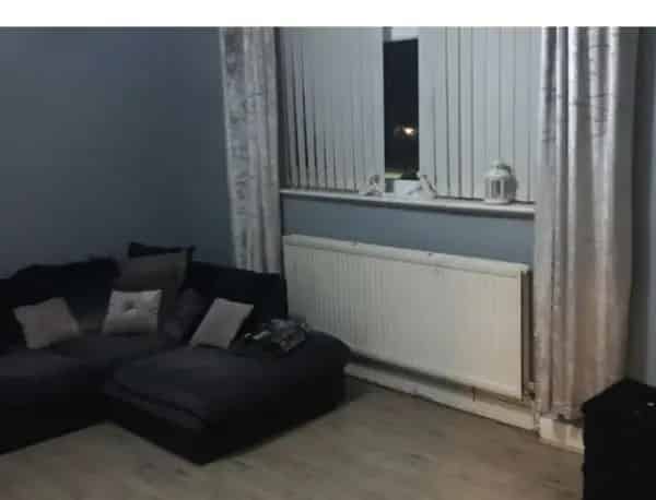 2 Bed House Style Flat Big Garden Pets Allowed