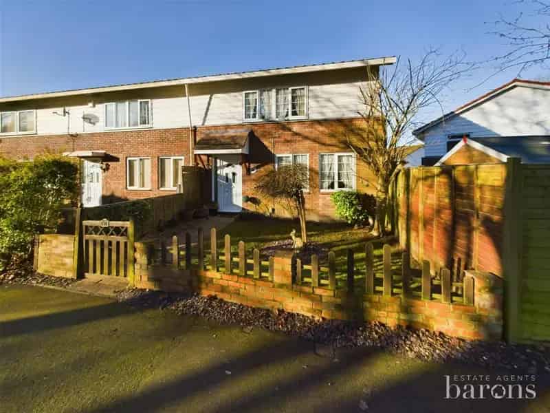 3 Bed House for Sale in Brighton Hill