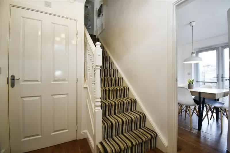 3 Bedroom End Terraced House for Sale in Kingswood