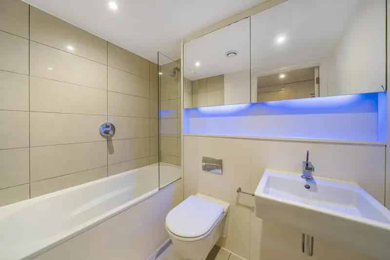 Spacious One Double Bedroom Apartment with Private Terrace