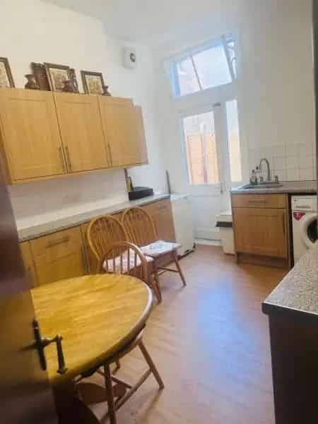 2 Bed Ground Floor Flat Near Harlesden Station
