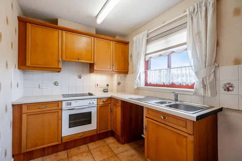 Two-Bedroom Flat near Stirling City Centre