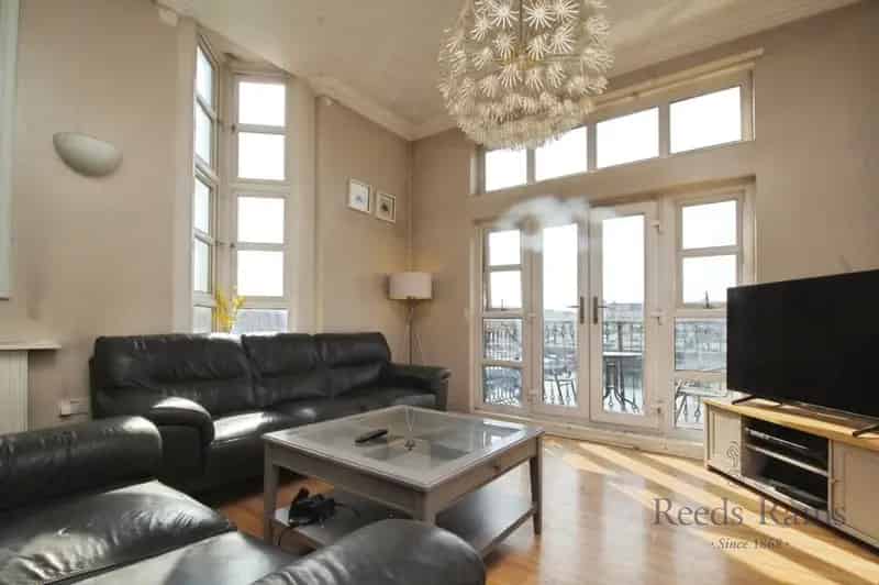 3 Bedroom Waterfront Apartment for Sale Liverpool L3