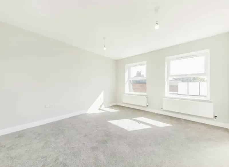 Three Double Bedroom House Near Willesden Junction Station