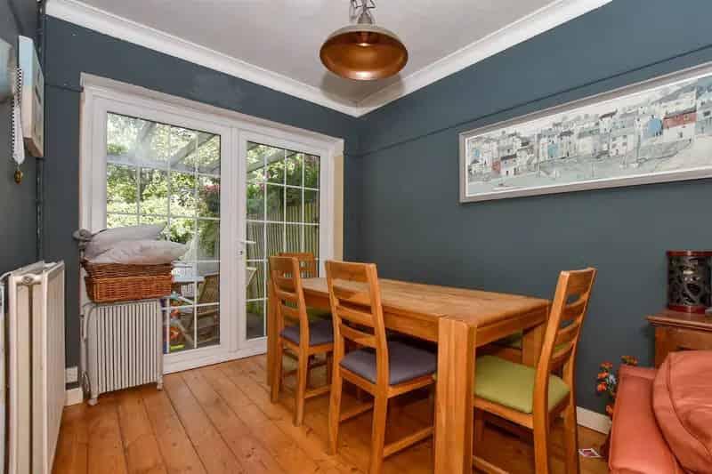 3 Bedroom End Terrace House for Sale Near Town Centre and Schools