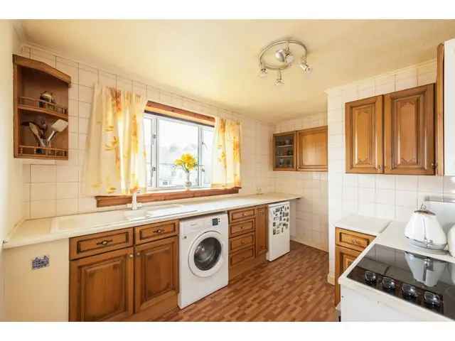 2 bedroom flat  for sale