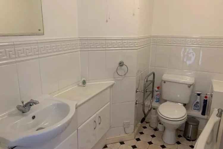 Cardiff Bay 2-Bed Apartment 6 Month Let