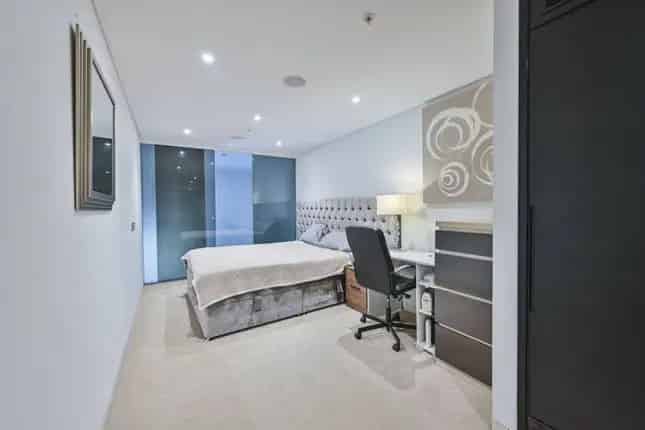 3 Bedroom Flat for Sale in The Strand, London WC2R