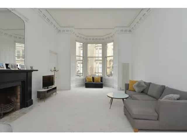 2 Bedroom Flat for Sale in Edinburgh West End Part Exchange Available