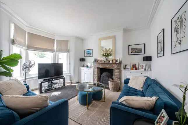 Terraced house to rent in Lavenham Road, Southfields, London SW18