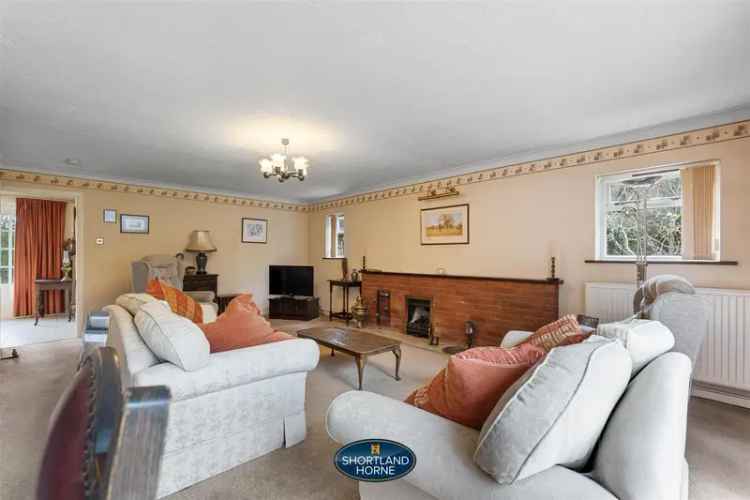 5 Bedroom Detached House with Annexe To Rent