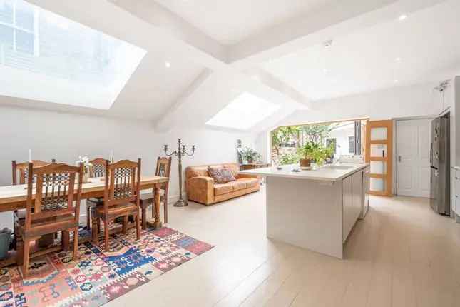 5 Bedroom House for Sale in Kensal Rise NW10