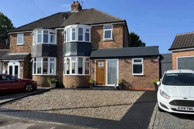 Solihull 3 Bed Semi Detached House Extended Modern Kitchen Garden Driveway