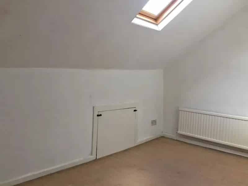 3 Bedroom House For Sale Belmont Great Investment Opportunity