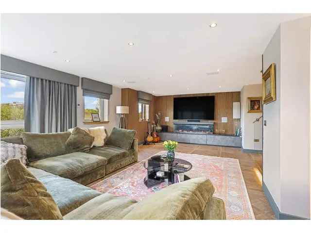2 Bedroom Duplex Penthouse Apartment For Sale