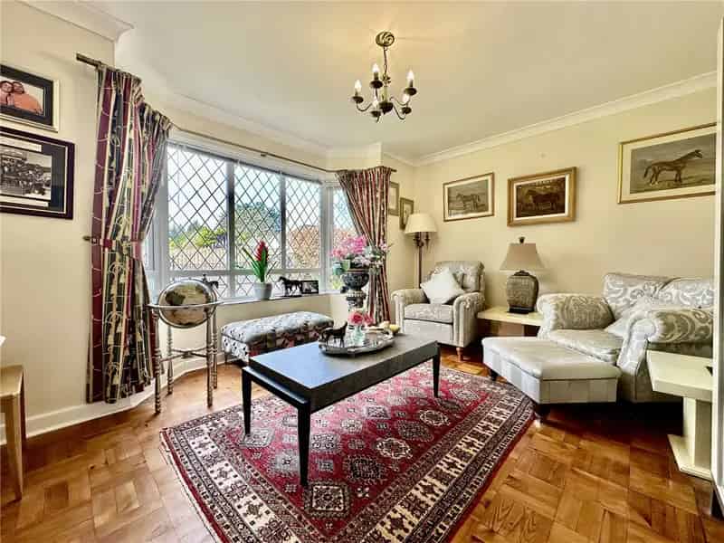 2 Bedroom Bungalow Bournemouth Near Queens Park Golf Course