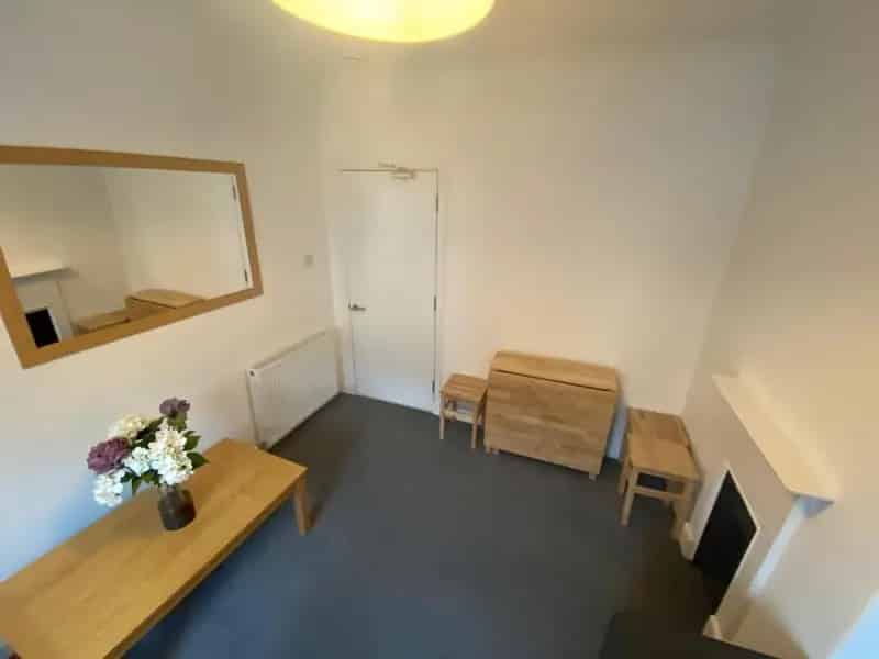 3 Bedroom Flat to Rent Near Edinburgh University