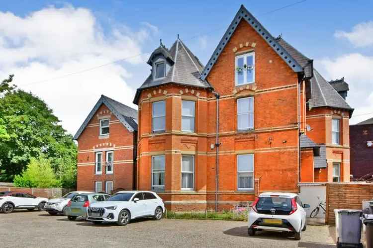 2 Bedroom Penthouse Apartment for Sale in Greater Manchester