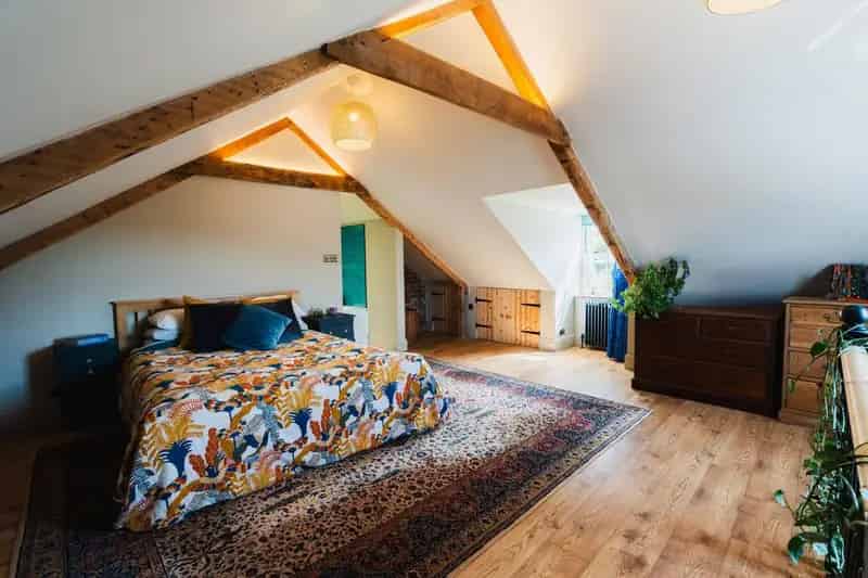 5 Bedroom Semi-Detached House for Sale in Exeter