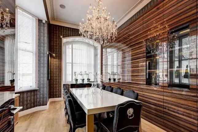 Six Bedroom House in Knightsbridge - 9400 sq ft