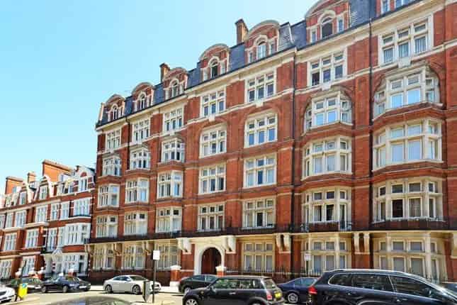 Flat for sale in Palace Court, Notting Hill, London W2