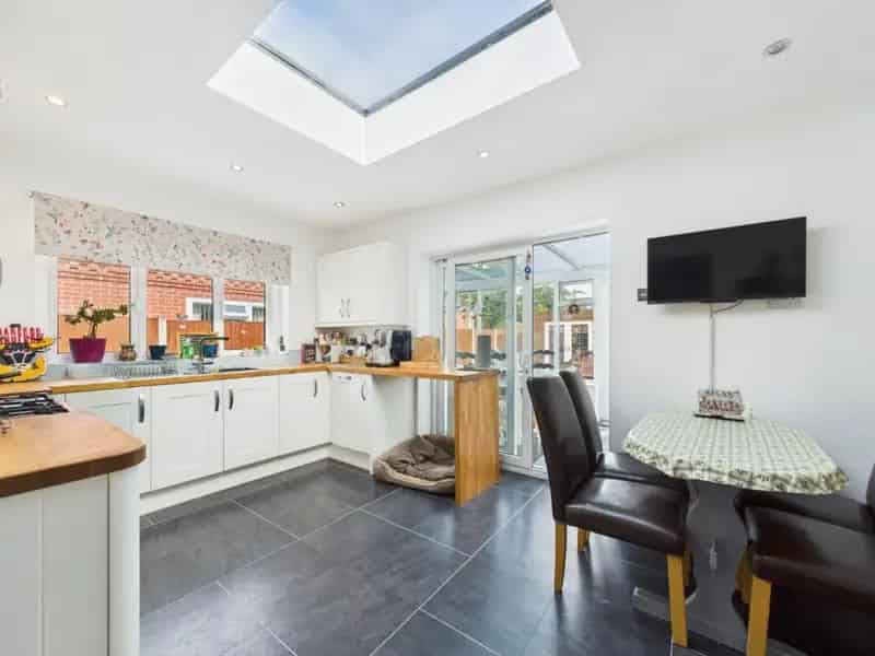 4 bedroom Bungalow
 For Sale