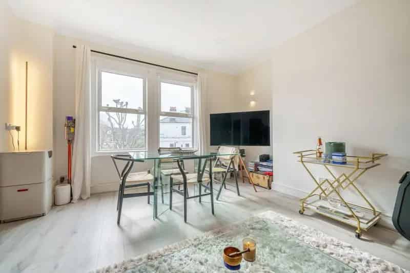 2 Bedroom Apartment W9 - First Time Buyer