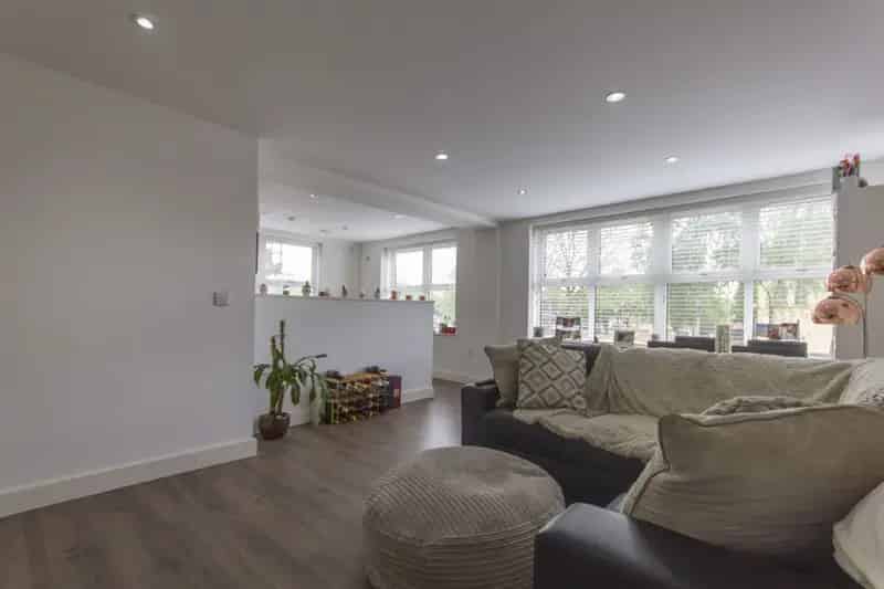 2 Bedroom Flat To Rent Available August 19 2025