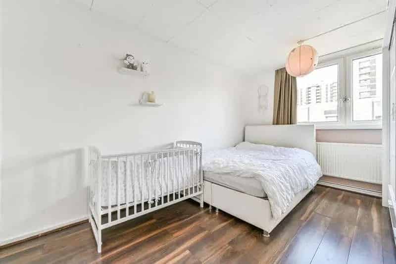 1 Bed Flat for Sale Near Haggerston Station