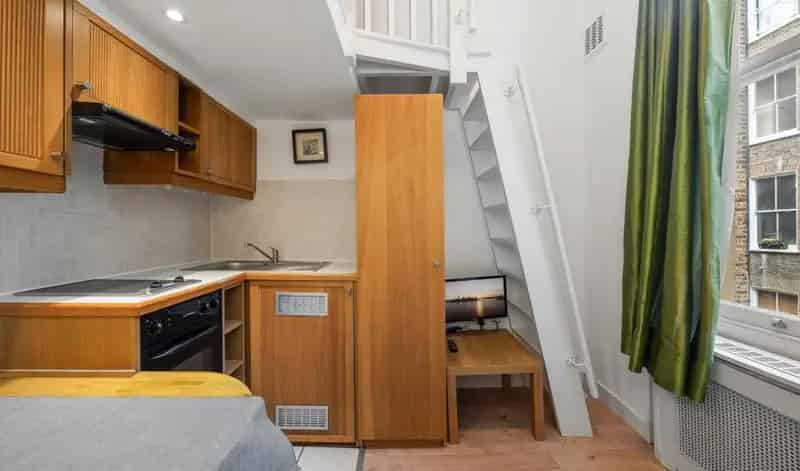 Studio Apartment near West Kensington Tube - All Bills Included