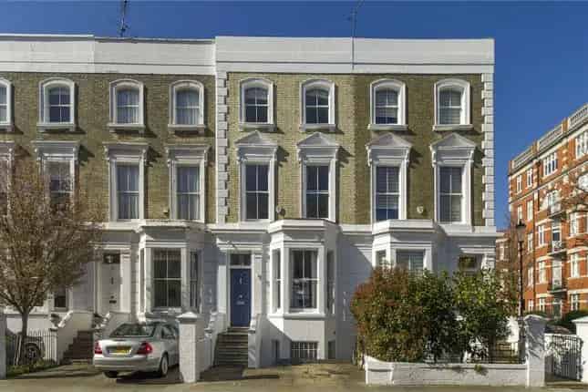 Family House for Sale in Abingdon Villas London W8
