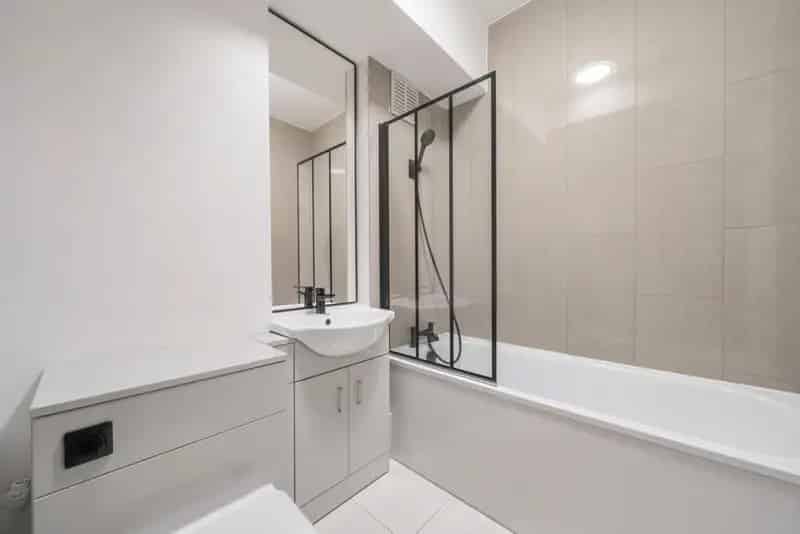 Renovated Flat with Parquet Floors and Stylish Kitchen