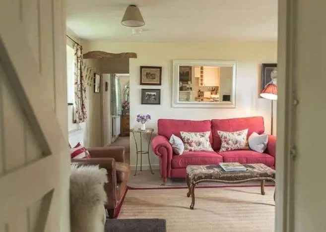 2 Bed House for Sale - Charming Single Storey Retreat