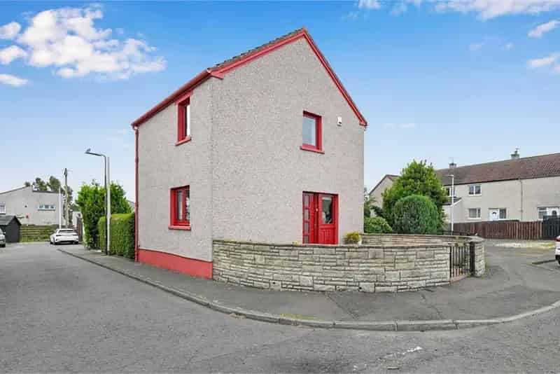2 Bed End Terraced House with Detached Garage - Tranent