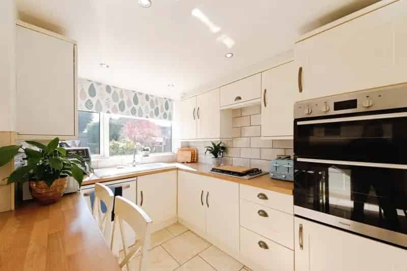 Four Bedroom Family Home with Garden and Off-Road Parking