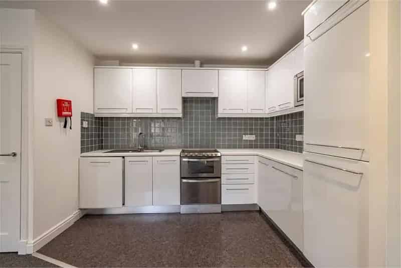 1 Bed House - End Terraced with 1 Reception Room