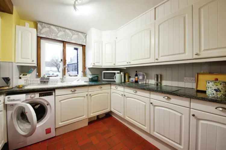 Stunning Grade II Listed Barn Conversion - 4/5 Beds, 2300 sq ft