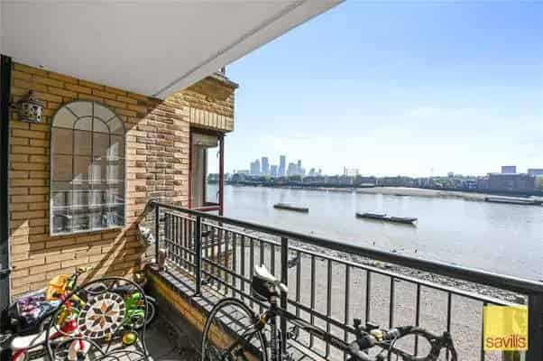 2 Bed River Thames View Apartment Wapping E1W