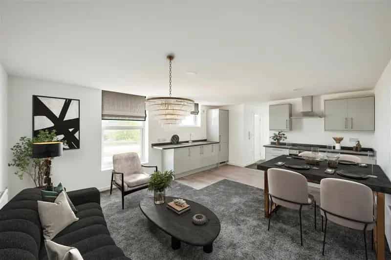 Six Stylish Apartments & Tenanted Shop Investment Opportunity