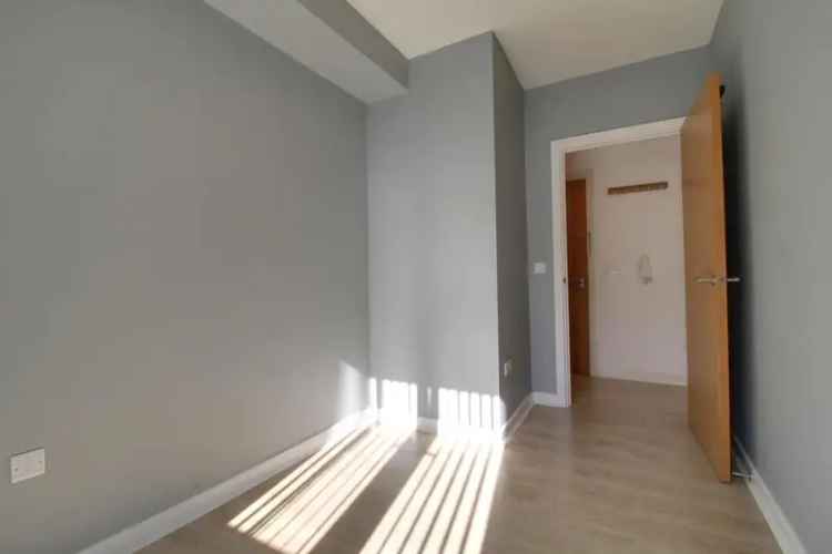 2 Bedroom Furnished Apartment Jewellery Quarter Allocated Parking