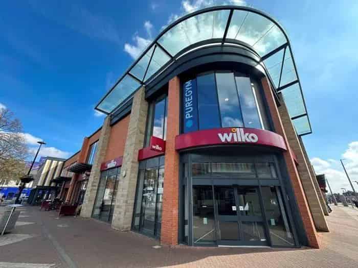 Beeston Town Centre Retail Unit For Lease