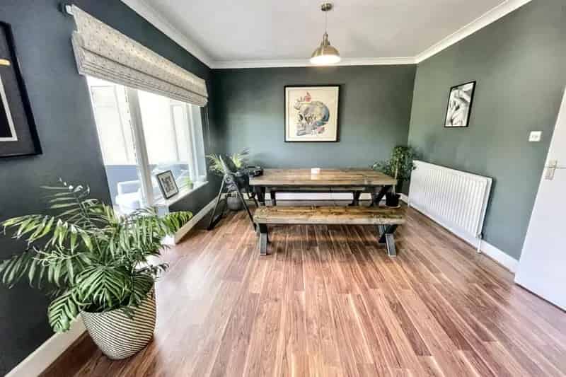 3 Bedroom Detached Bungalow For Sale
