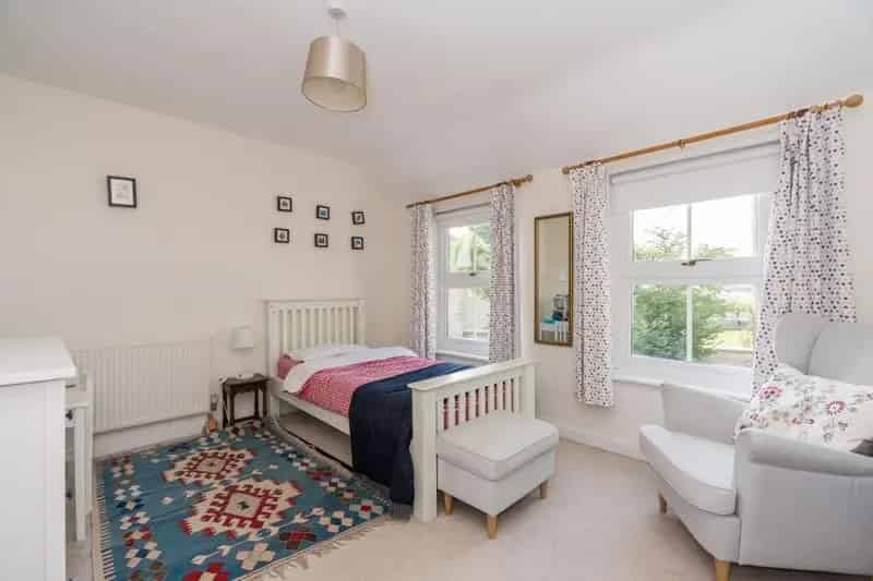 5 Bedroom Period House Ardley Church Road