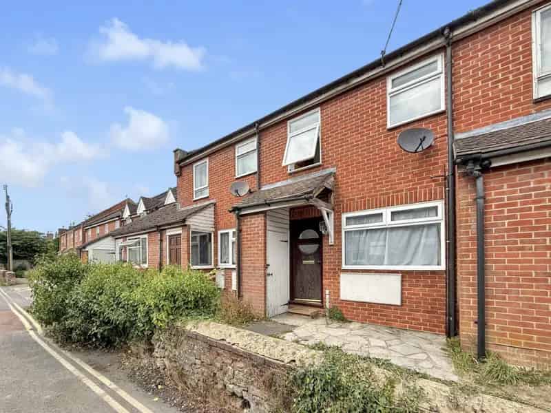 2 bedroom House
 For Sale
